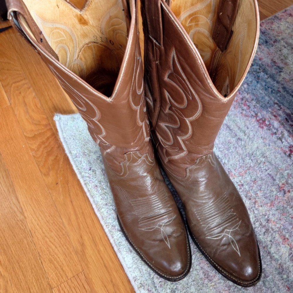 Laramie Vintage Size 11 Cowboy Boots